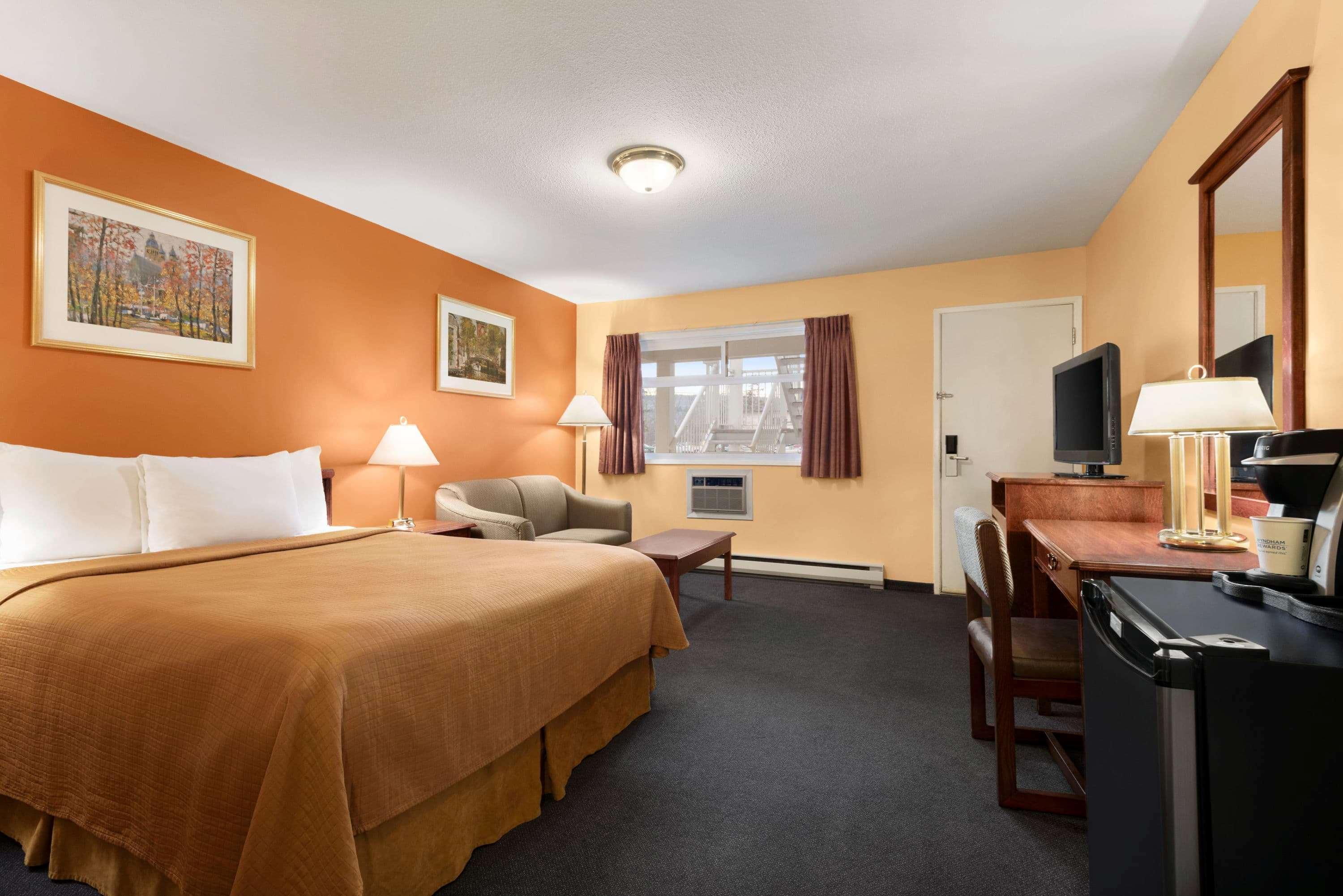 Travelodge By Wyndham Quesnel Bc Kültér fotó
