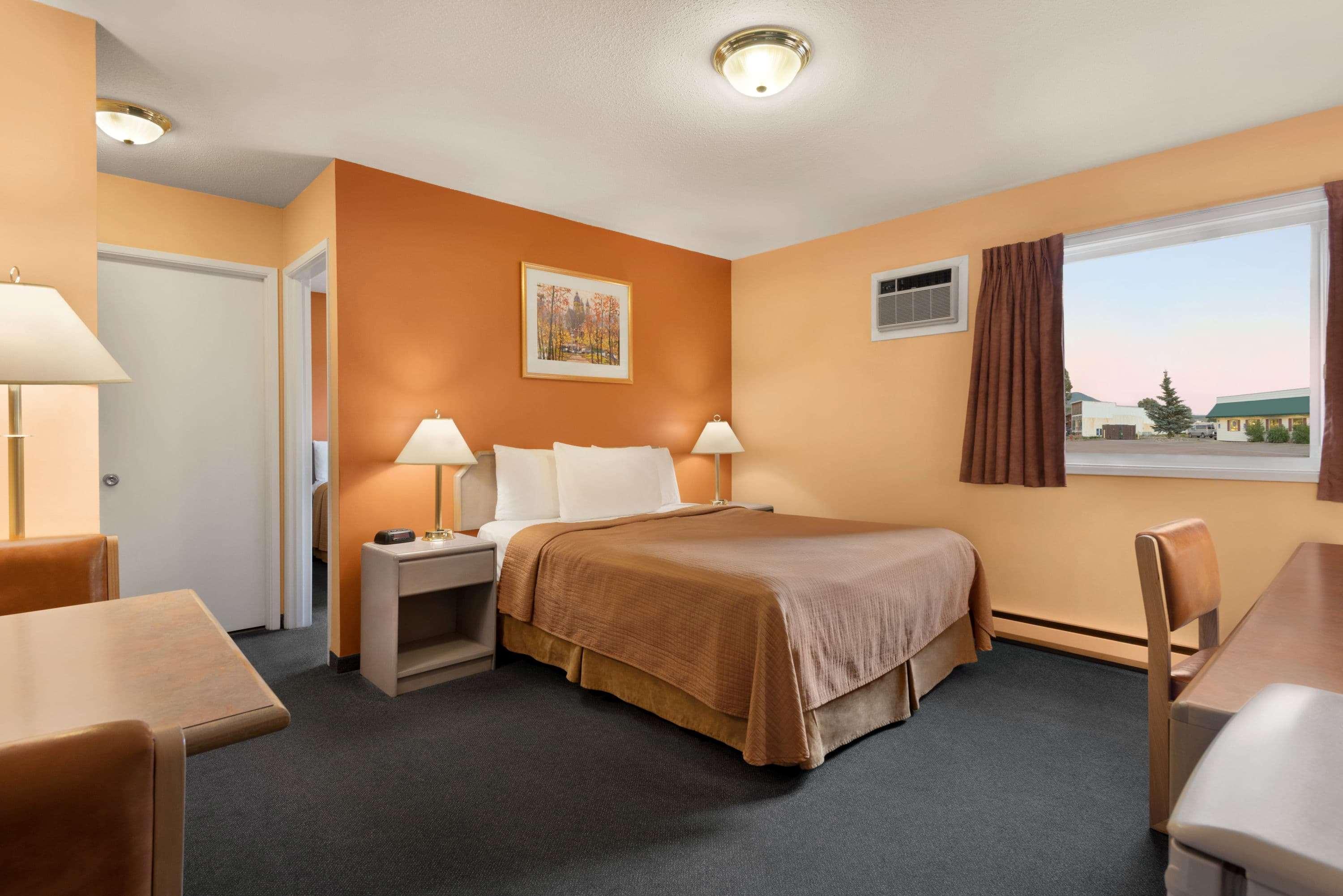 Travelodge By Wyndham Quesnel Bc Kültér fotó