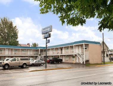 Travelodge By Wyndham Quesnel Bc Kültér fotó