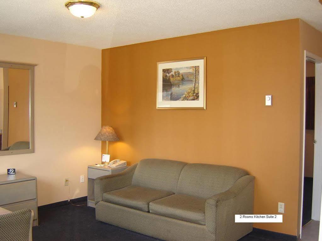 Travelodge By Wyndham Quesnel Bc Kültér fotó